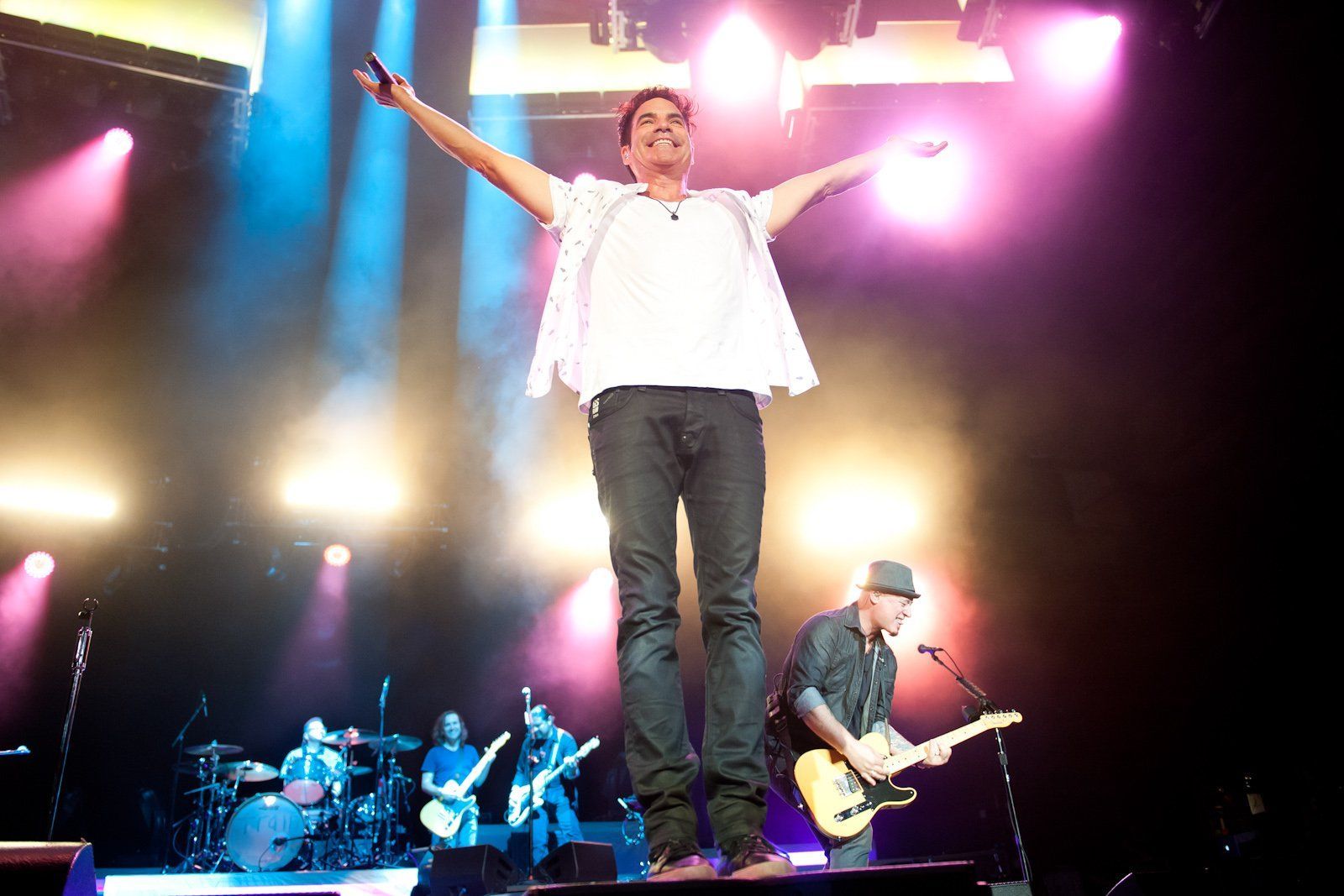 Train at Hollywood Casino Amphitheatre